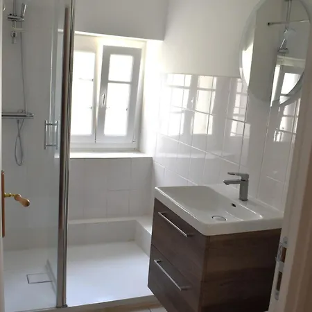 بيت للعطل Charmante Maison Avec Jardin Et Air Conditionne Au Coeur D'un Village Historique ! Verneuil-en-Bourbonnais